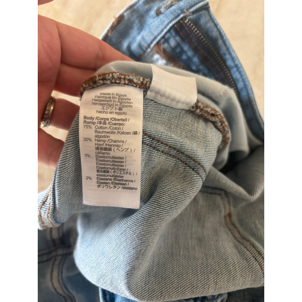 Women's Madewell Blue High-Rise Distressed Denim Shorts Size 28 - Picture 7 of 8